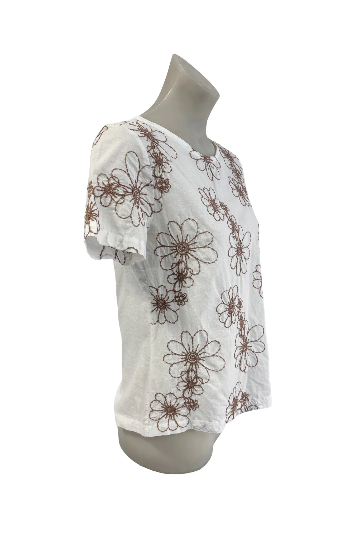 Aunty clothing NZ made cotton flower embossed top, S