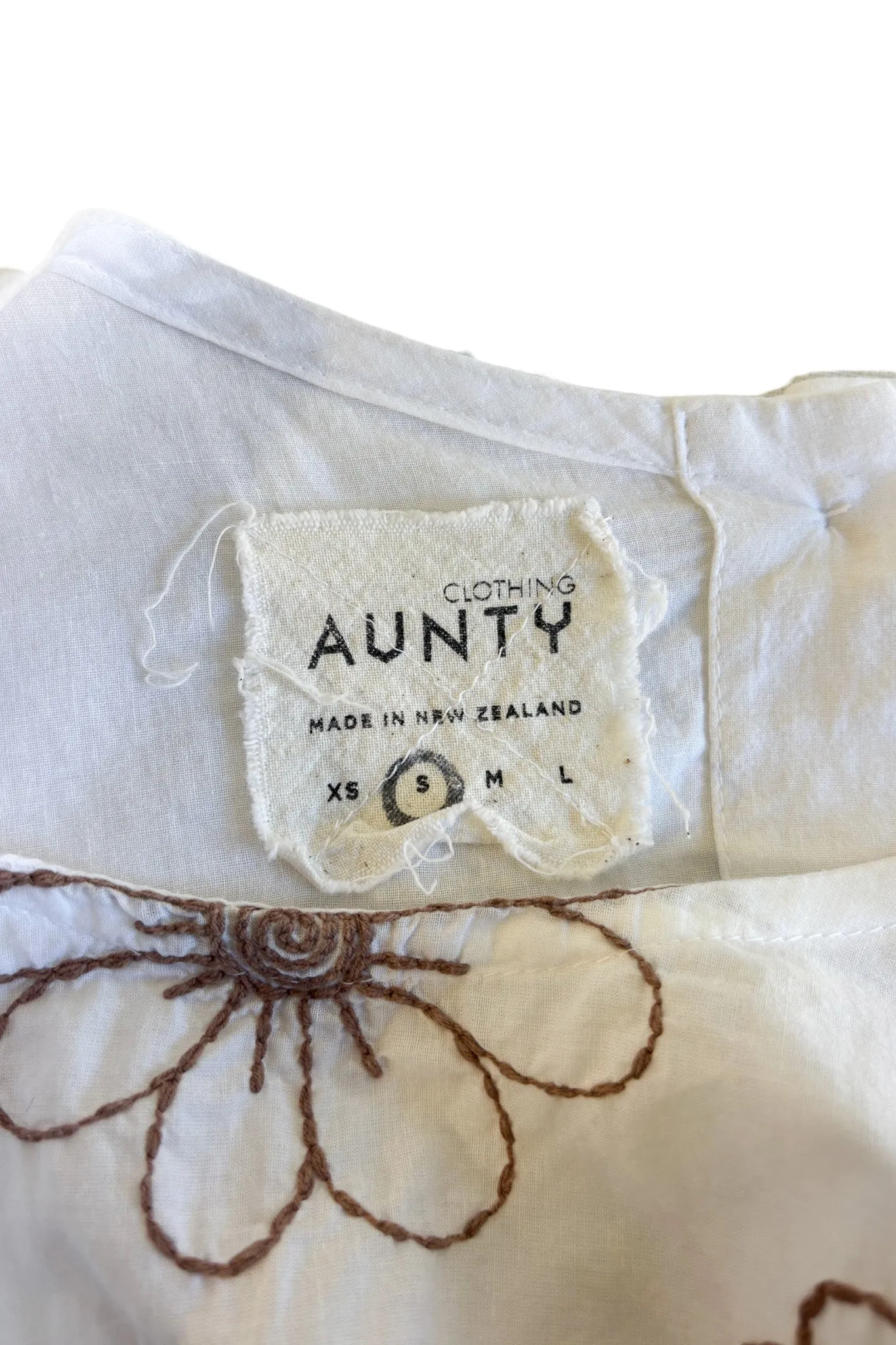 Aunty clothing NZ made cotton flower embossed top, S