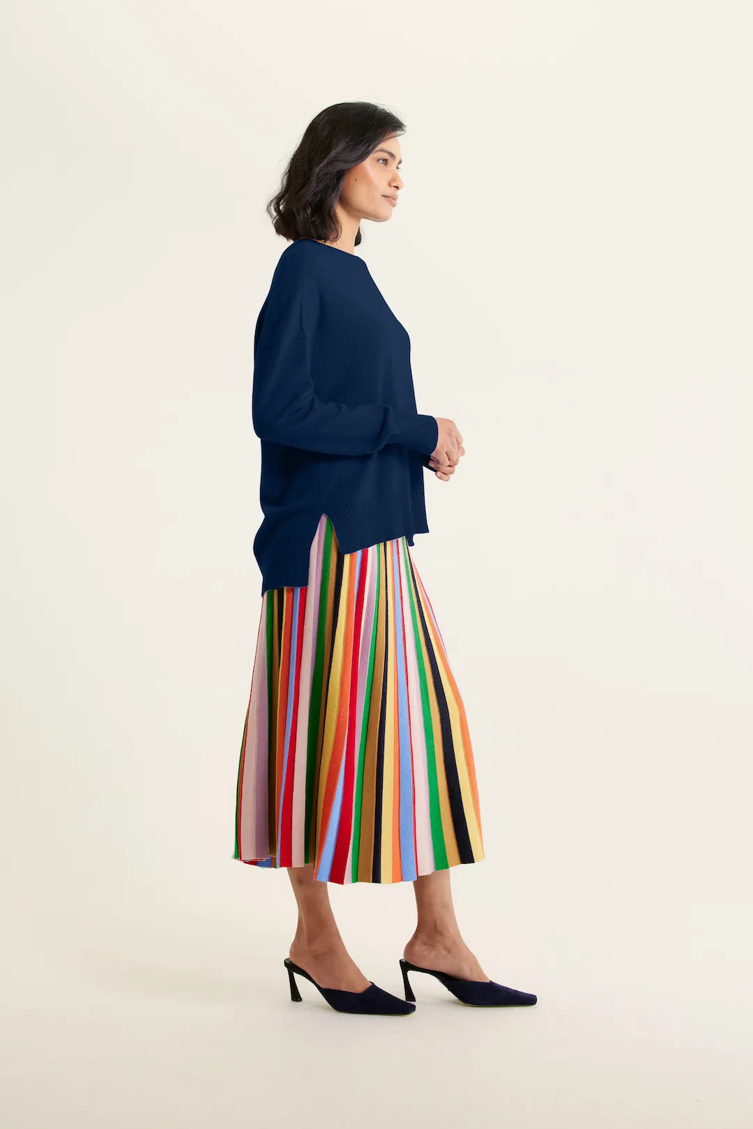Iris Cashmere Crew Sweater In Midnight Navy