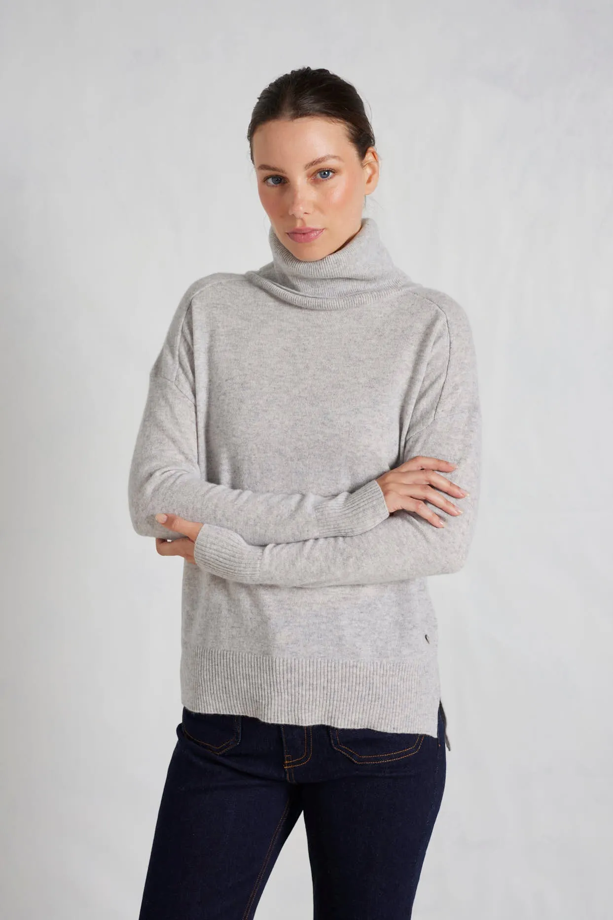 Iris Cashmere Sweater in Fly Ash