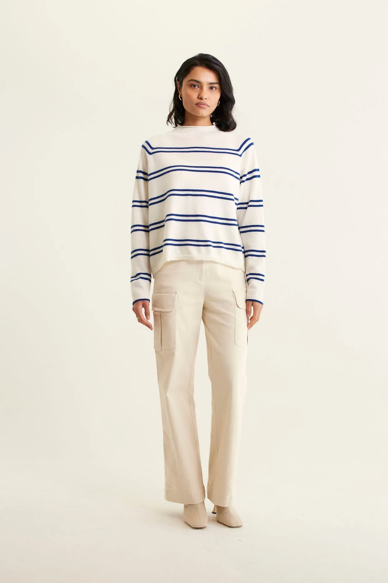 Midtown Cashmere Sweater In Cloud Dancer