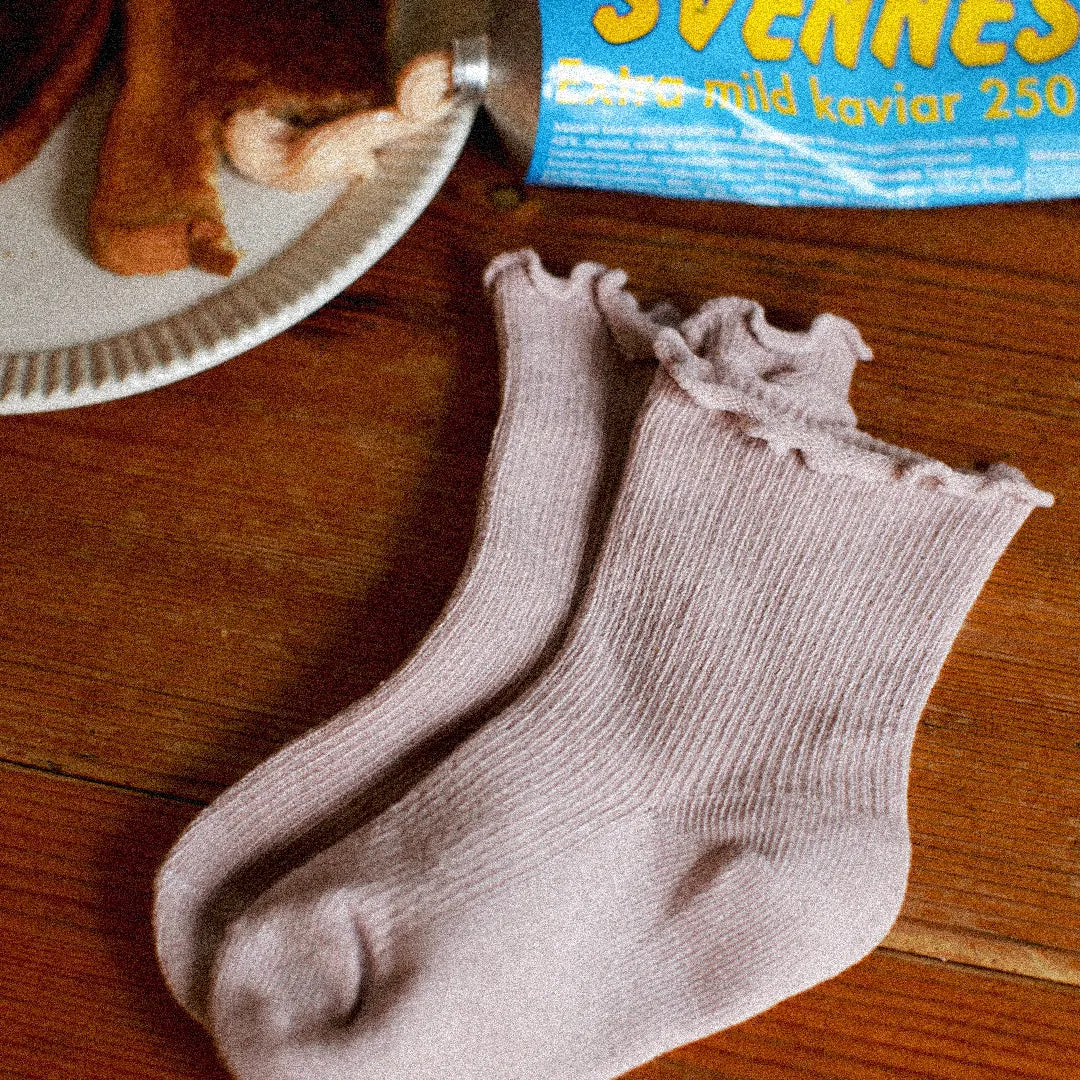 Rose beige cotton lettuce edge baby toddler socks 1-3y