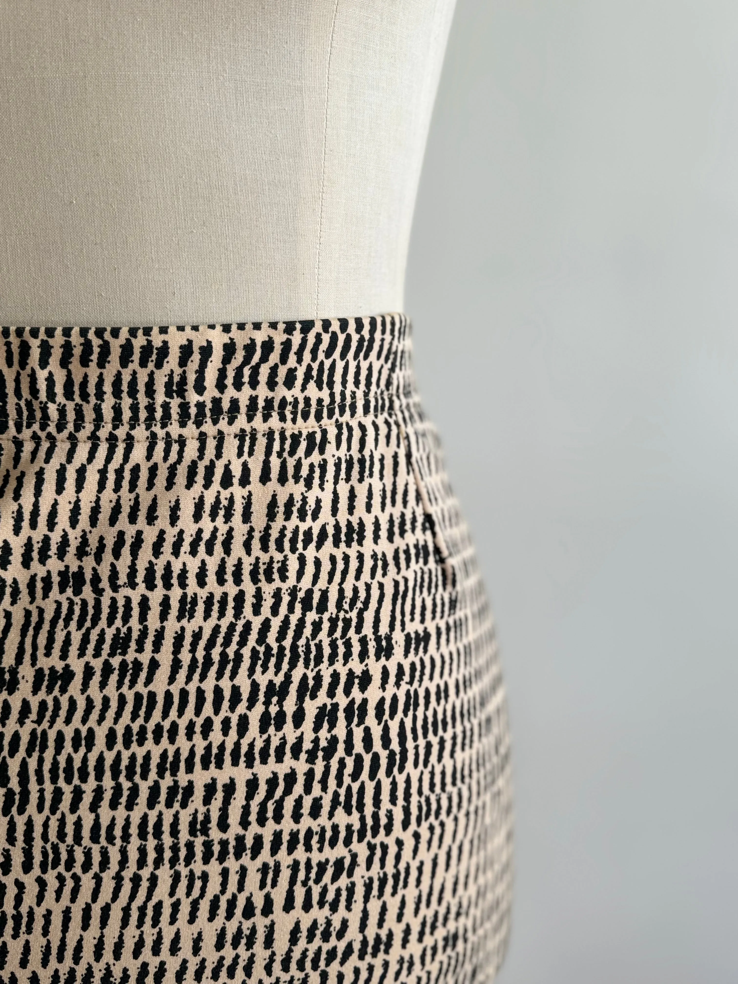 Vintage Patterned Pencil Skirt
