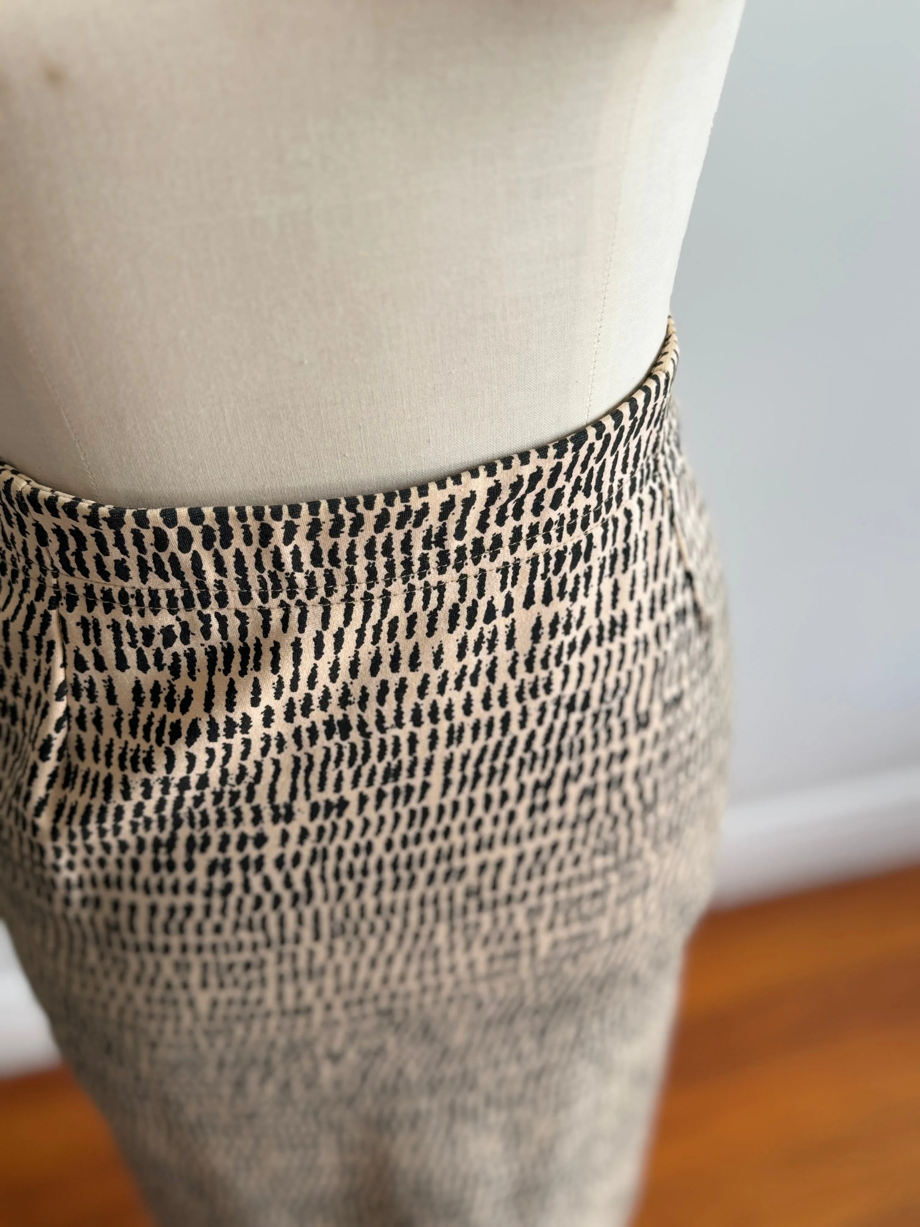 Vintage Patterned Pencil Skirt
